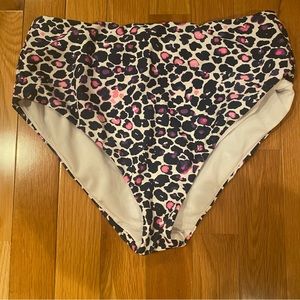 🌟 Bikini bottom medium